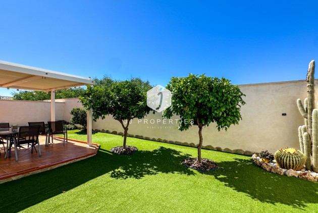 D'occasion - Villa -
Torrevieja - Costa Blanca