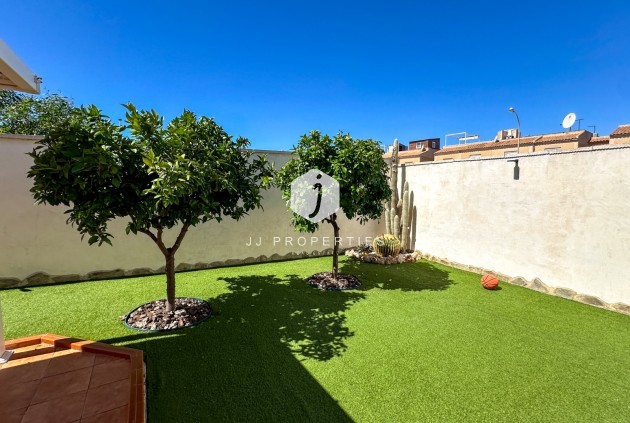 D'occasion - Villa -
Torrevieja - Costa Blanca