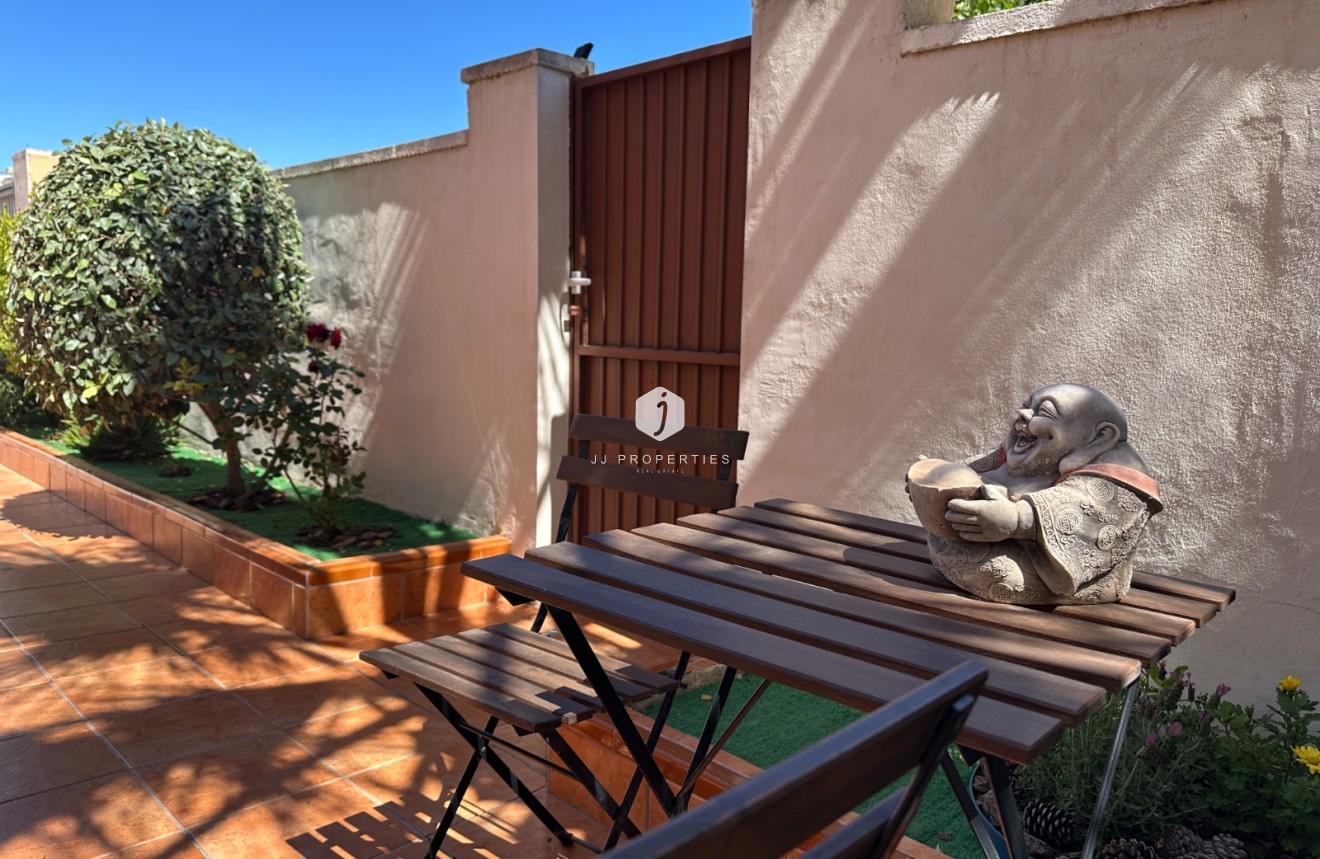 D'occasion - Villa -
Torrevieja - Costa Blanca
