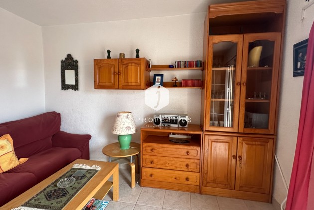 Resale - Chalet -
Torrevieja - Costa Blanca