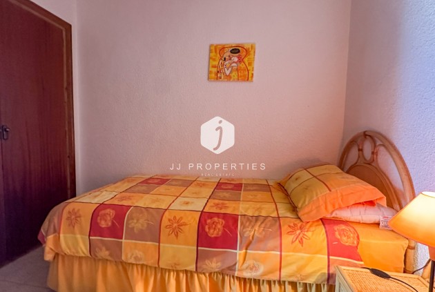 Resale - Chalet -
Torrevieja - Costa Blanca