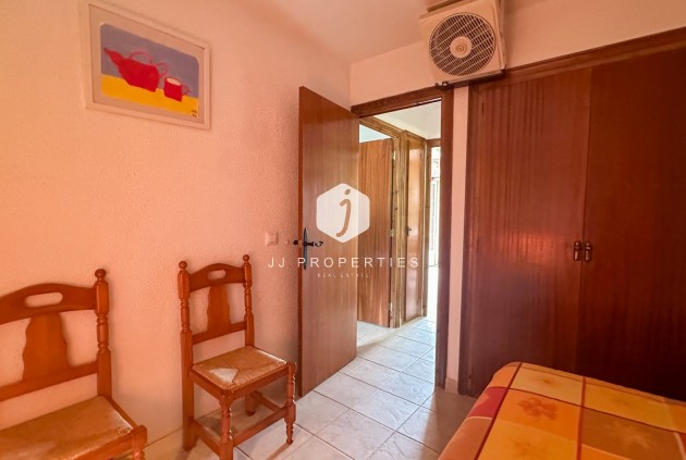 Resale - Chalet -
Torrevieja - Costa Blanca