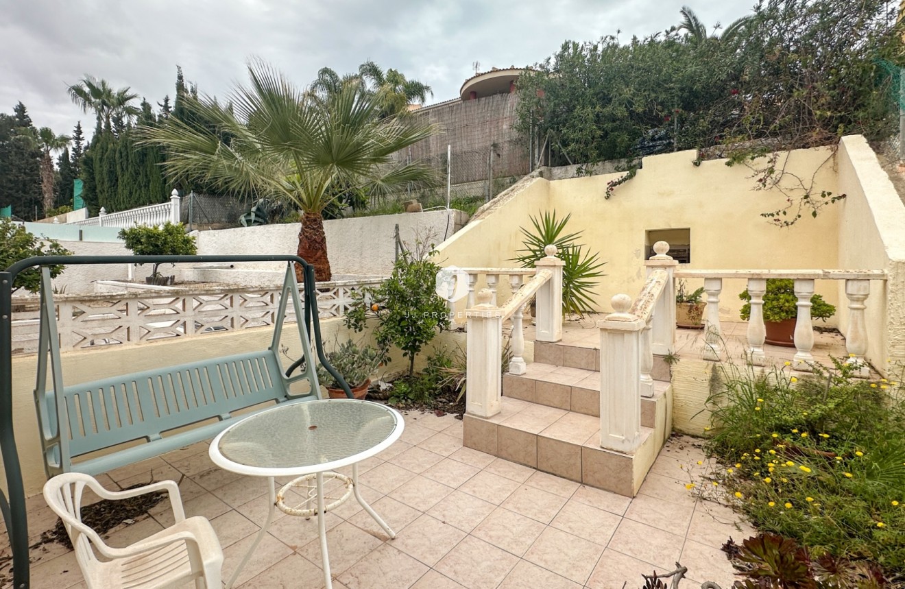 Resale - Chalet -
Torrevieja - Costa Blanca