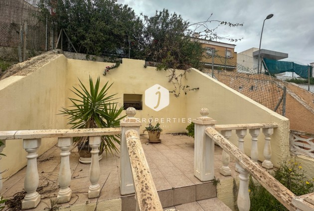 Resale - Chalet -
Torrevieja - Costa Blanca