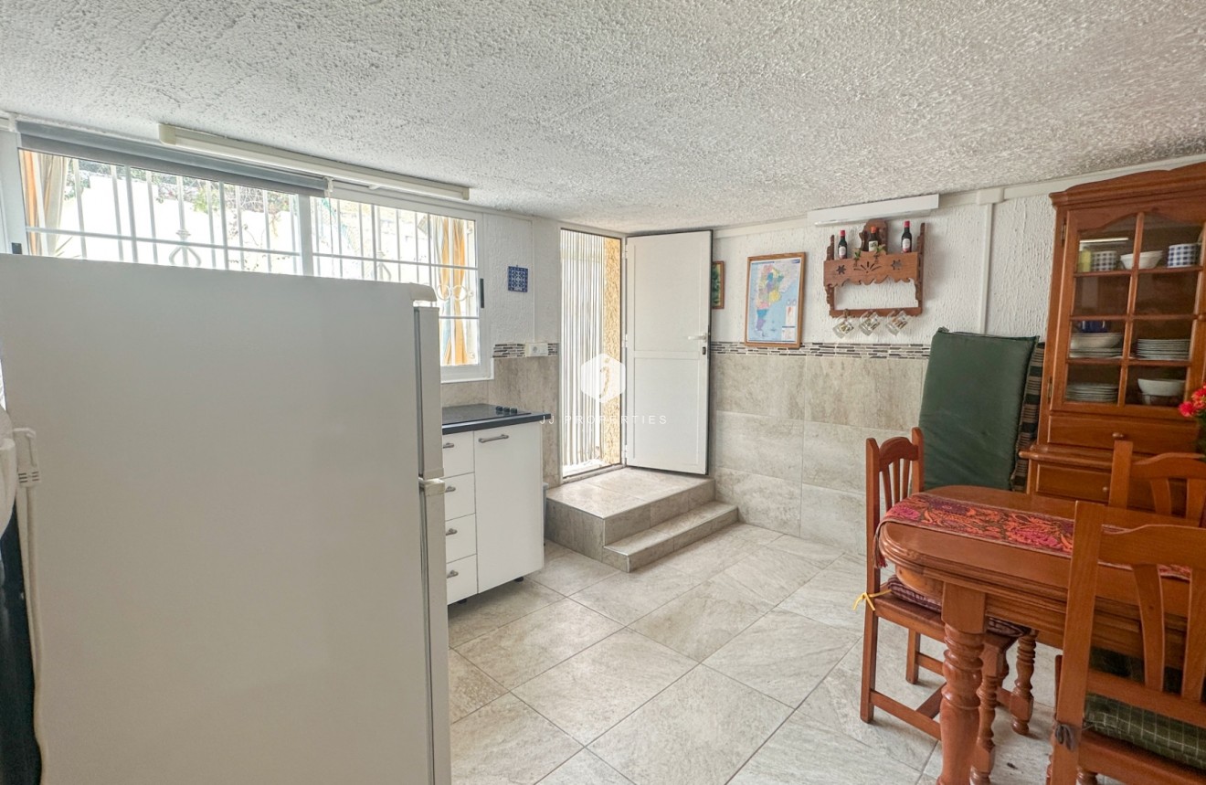Resale - Chalet -
Torrevieja - Costa Blanca