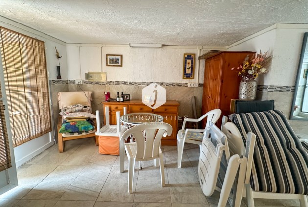 Resale - Chalet -
Torrevieja - Costa Blanca