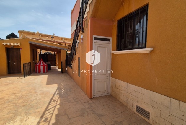 Tweedehands - Villa -
Torrevieja - Costa Blanca