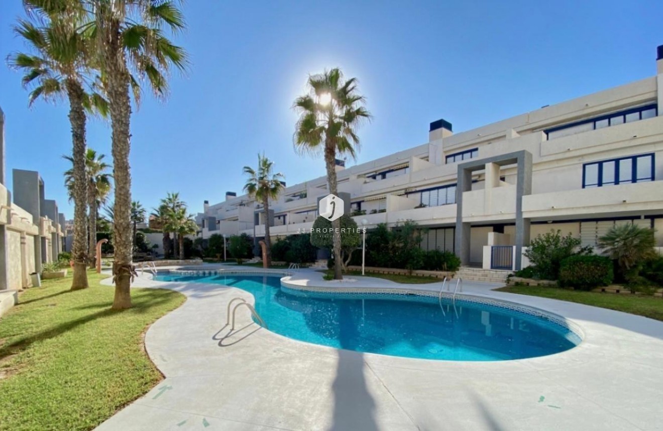Tweedehands - Appartement / flat -
Torrevieja - Torre la mata