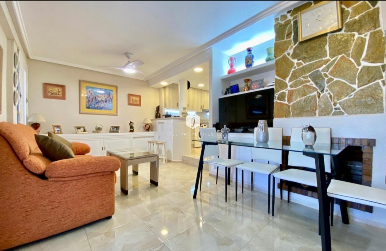 Tweedehands - Appartement / flat -
Torrevieja - Torre la mata
