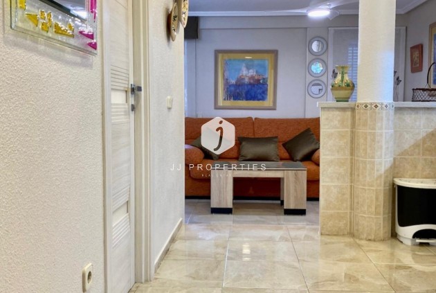 Tweedehands - Appartement / flat -
Torrevieja - Torre la mata