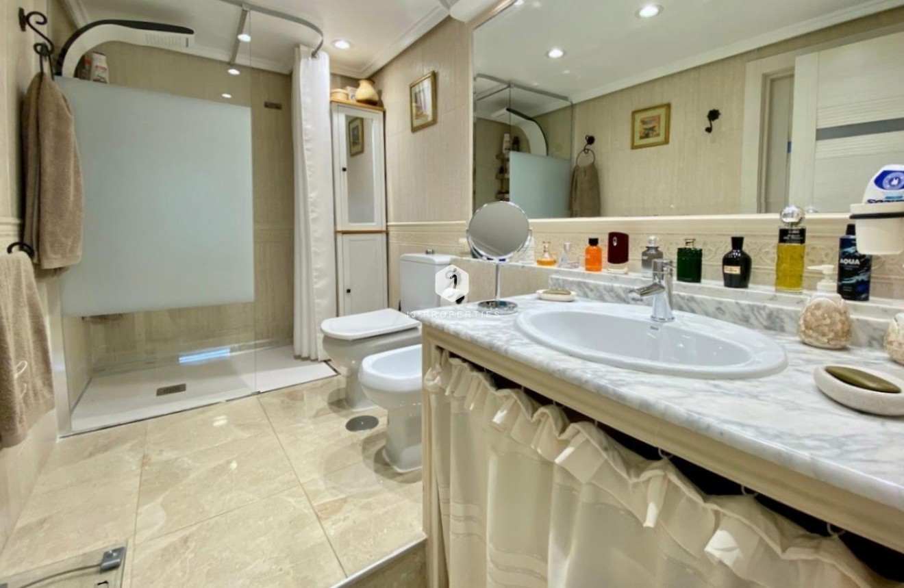 Tweedehands - Appartement / flat -
Torrevieja - Torre la mata