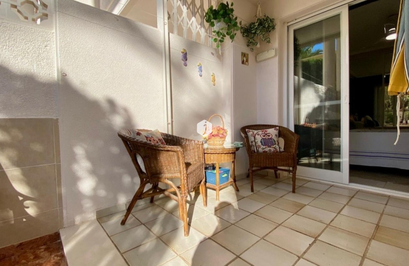 Tweedehands - Appartement / flat -
Torrevieja - Torre la mata