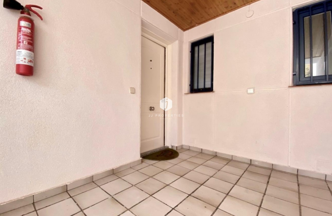 Tweedehands - Appartement / flat -
Torrevieja - Torre la mata