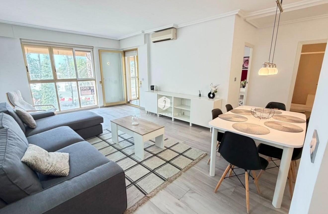 Aus zweiter Hand - Wohnung -
Torrevieja - Centro - Muelle Pesquero