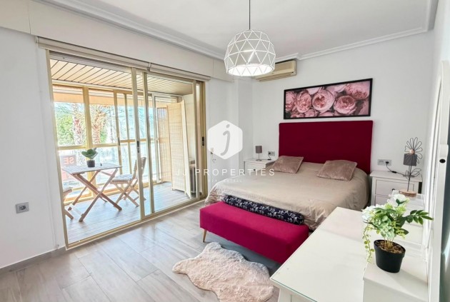 Aus zweiter Hand - Wohnung -
Torrevieja - Centro - Muelle Pesquero
