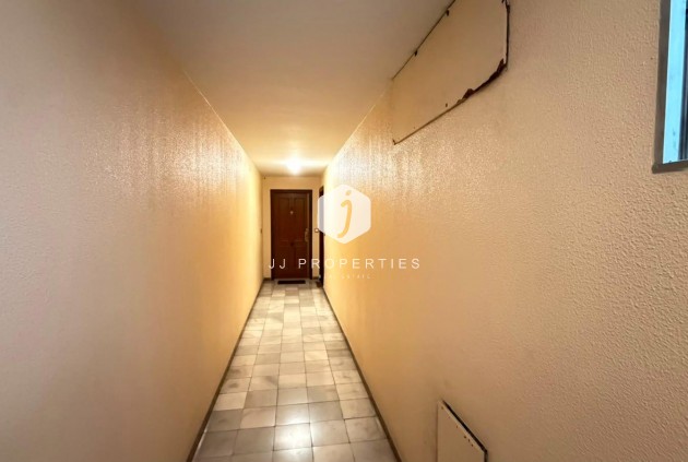 Aus zweiter Hand - Wohnung -
Torrevieja - Centro - Muelle Pesquero