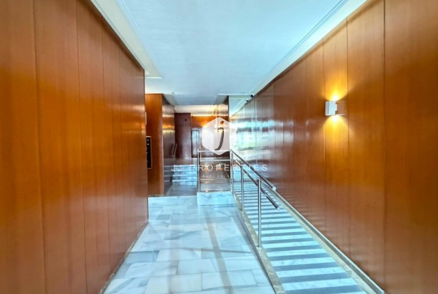 Aus zweiter Hand - Wohnung -
Torrevieja - Centro - Muelle Pesquero