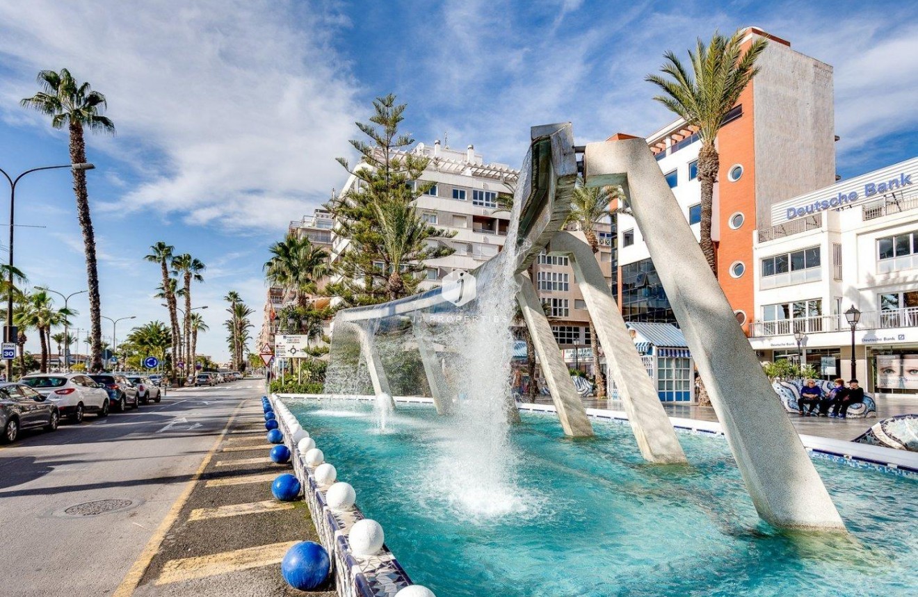 Aus zweiter Hand - Wohnung -
Torrevieja - Centro - Muelle Pesquero