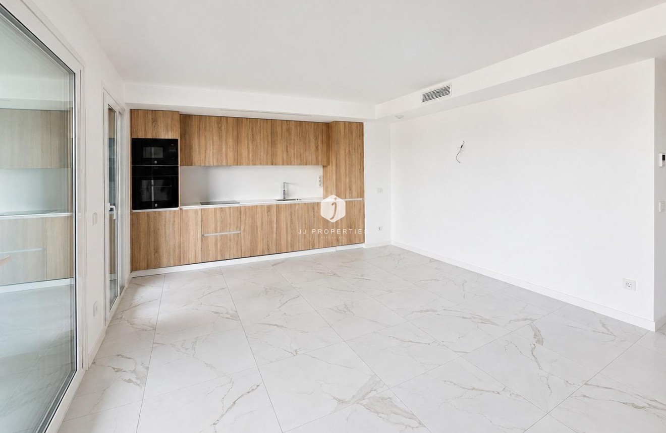 Tweedehands - Appartement / flat -
Torrevieja - Punta prima