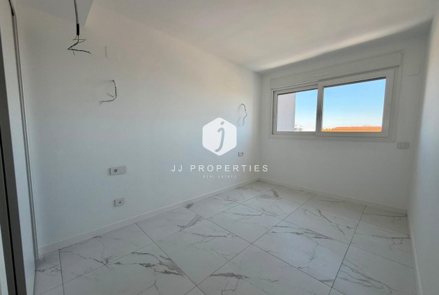 Tweedehands - Appartement / flat -
Torrevieja - Punta prima