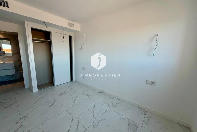 Tweedehands - Appartement / flat -
Torrevieja - Punta prima