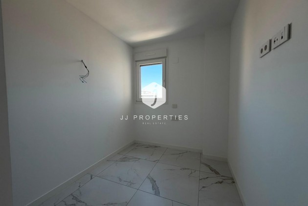 Tweedehands - Appartement / flat -
Torrevieja - Punta prima