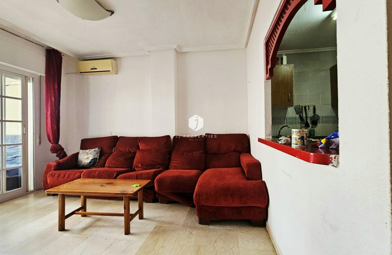 Resale - Apartment / flat -
Torrevieja - Playa de los Locos