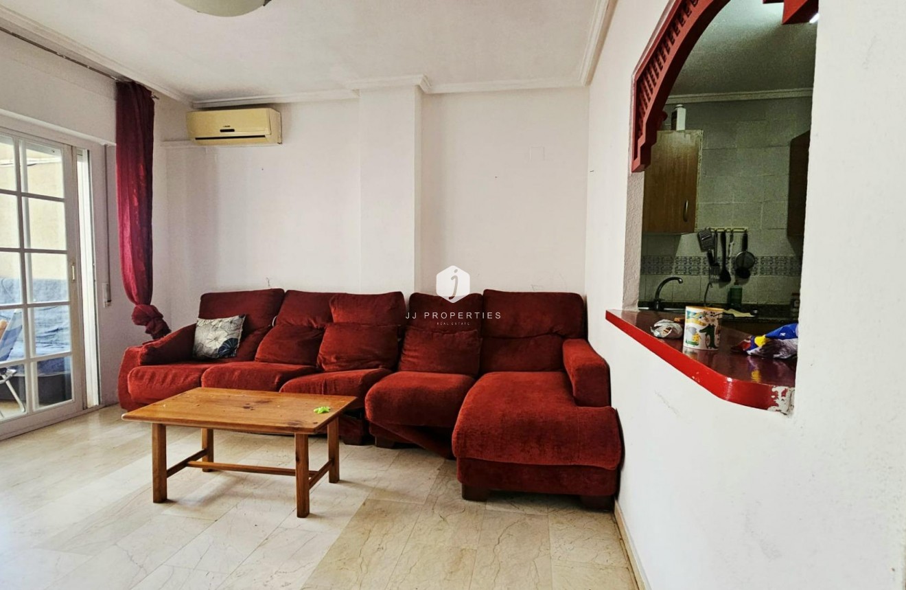 Resale - Apartment / flat -
Torrevieja - Playa de los Locos