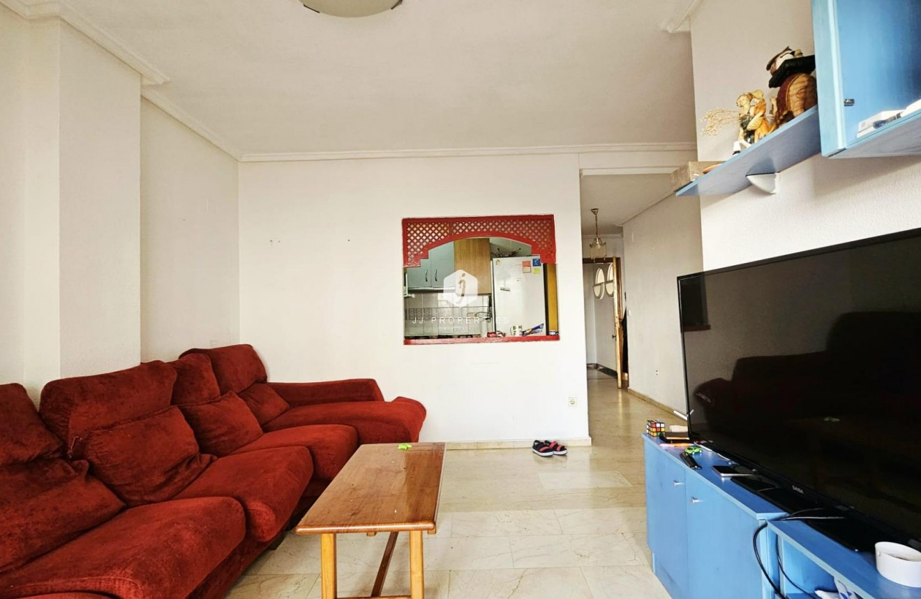 Resale - Apartment / flat -
Torrevieja - Playa de los Locos