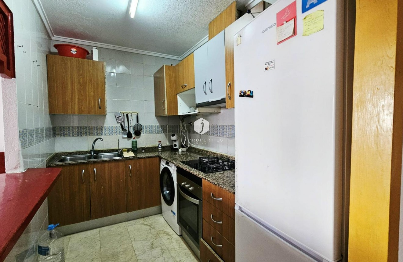 Resale - Apartment / flat -
Torrevieja - Playa de los Locos