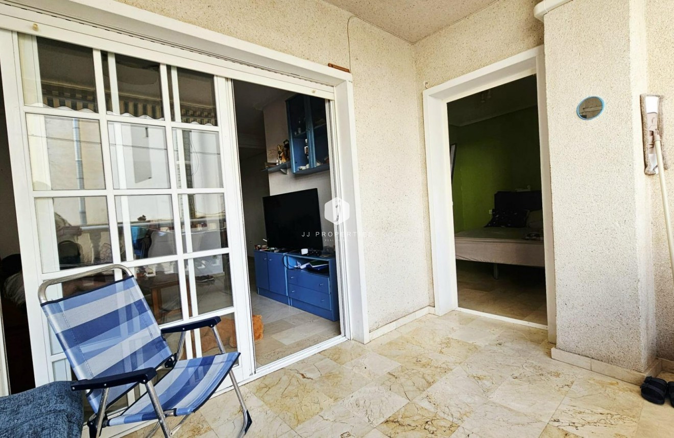 Resale - Apartment / flat -
Torrevieja - Playa de los Locos