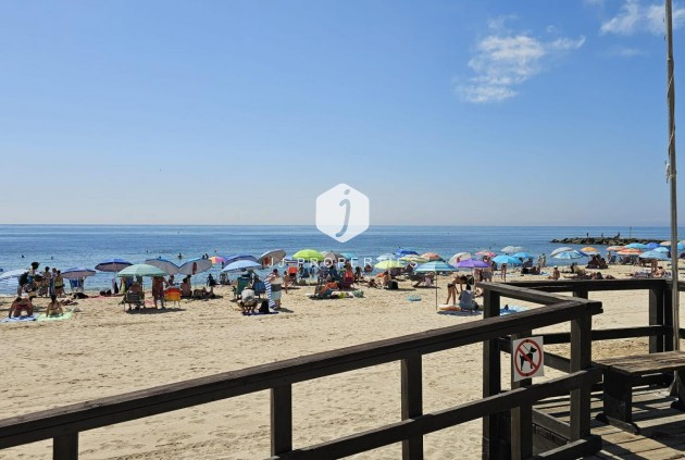 Resale - Apartment / flat -
Torrevieja - Playa de los Locos