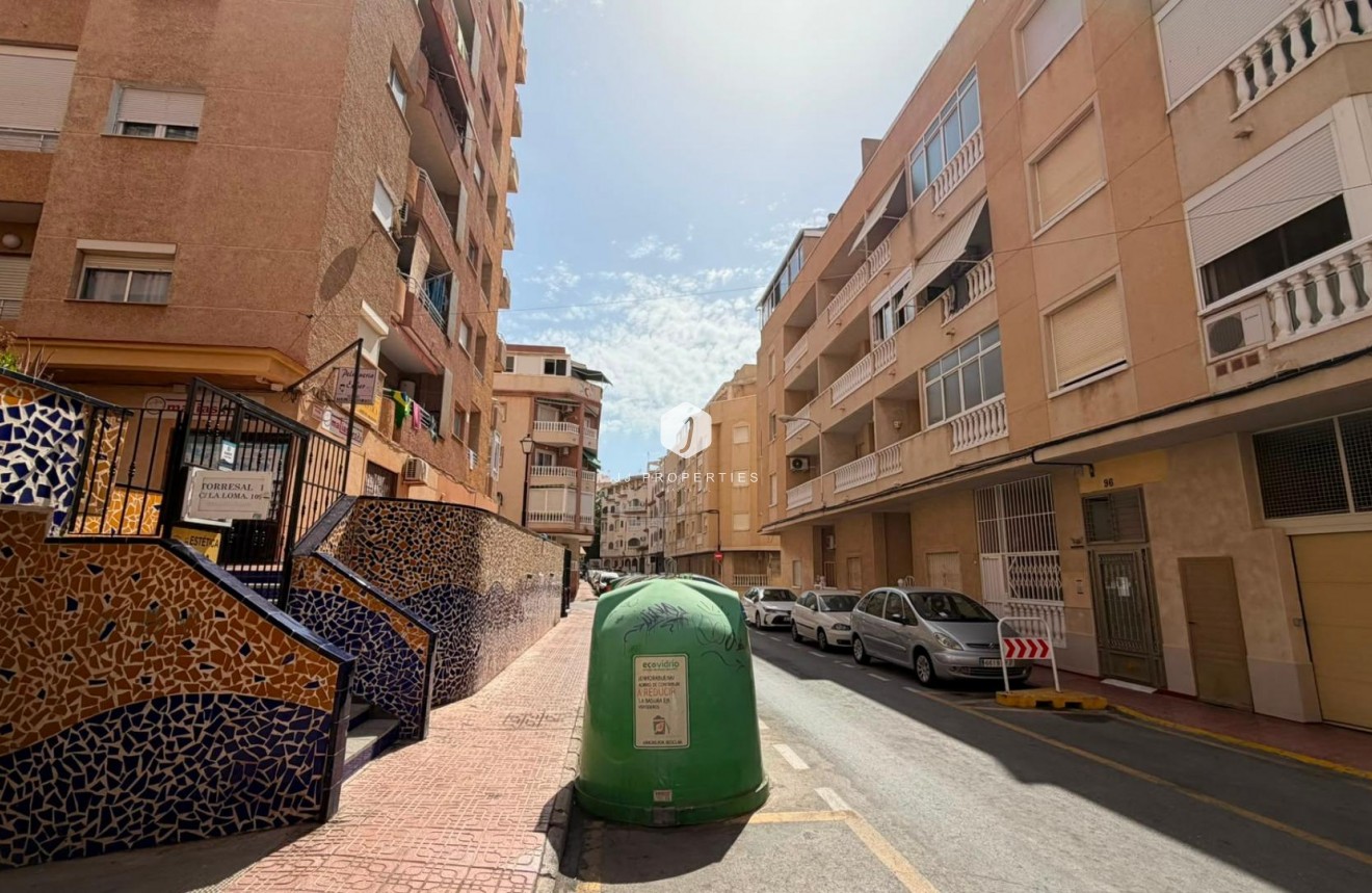 Aus zweiter Hand - Wohnung -
Torrevieja - Habaneras