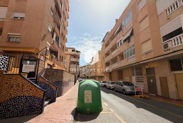 Aus zweiter Hand - Wohnung -
Torrevieja - Habaneras