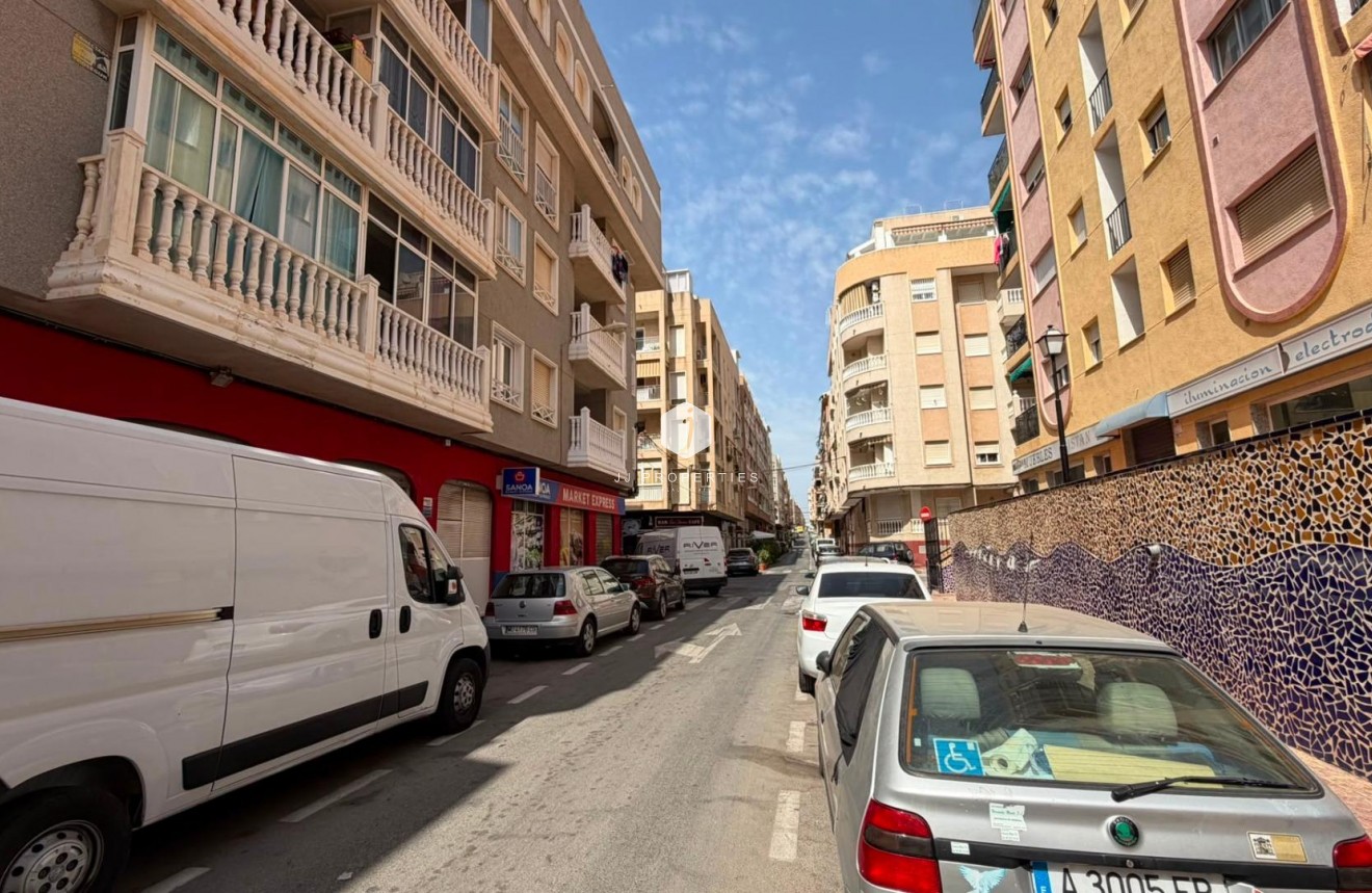 Aus zweiter Hand - Wohnung -
Torrevieja - Habaneras