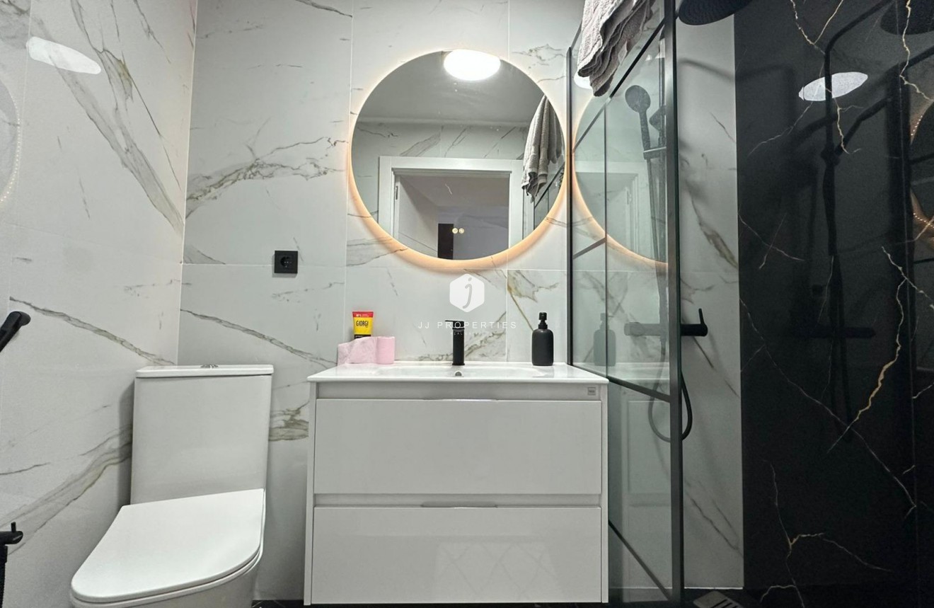 D'occasion - Appartement -
Torrevieja