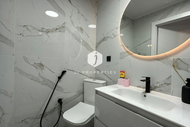D'occasion - Appartement -
Torrevieja