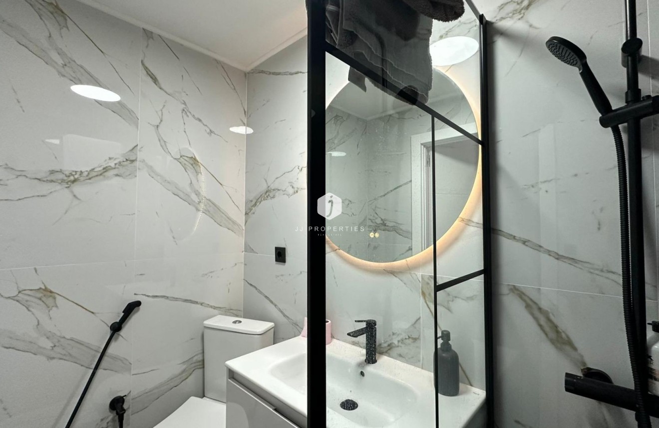 D'occasion - Appartement -
Torrevieja