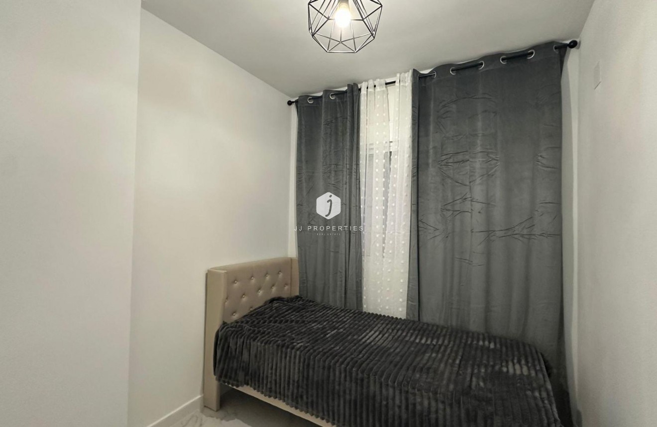D'occasion - Appartement -
Torrevieja