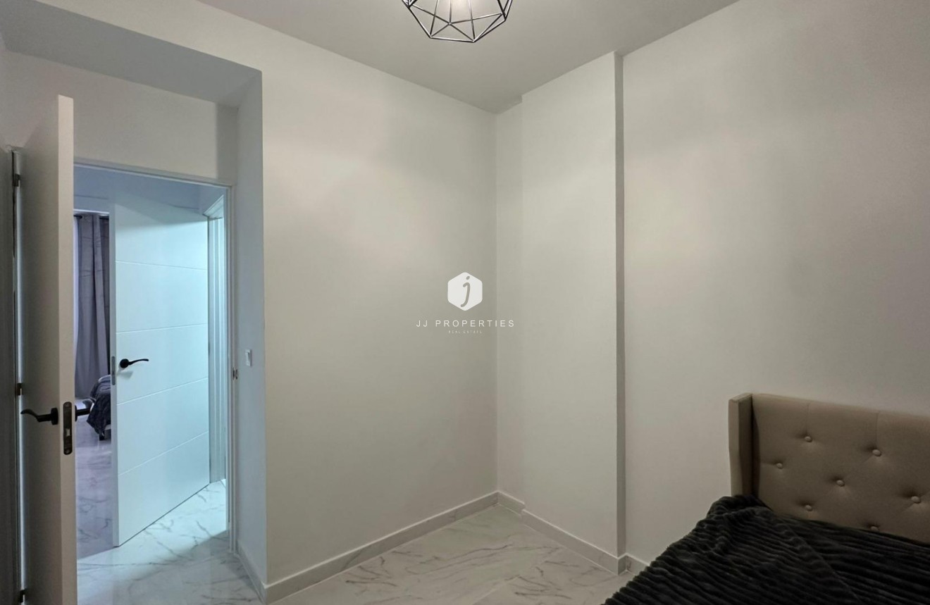D'occasion - Appartement -
Torrevieja