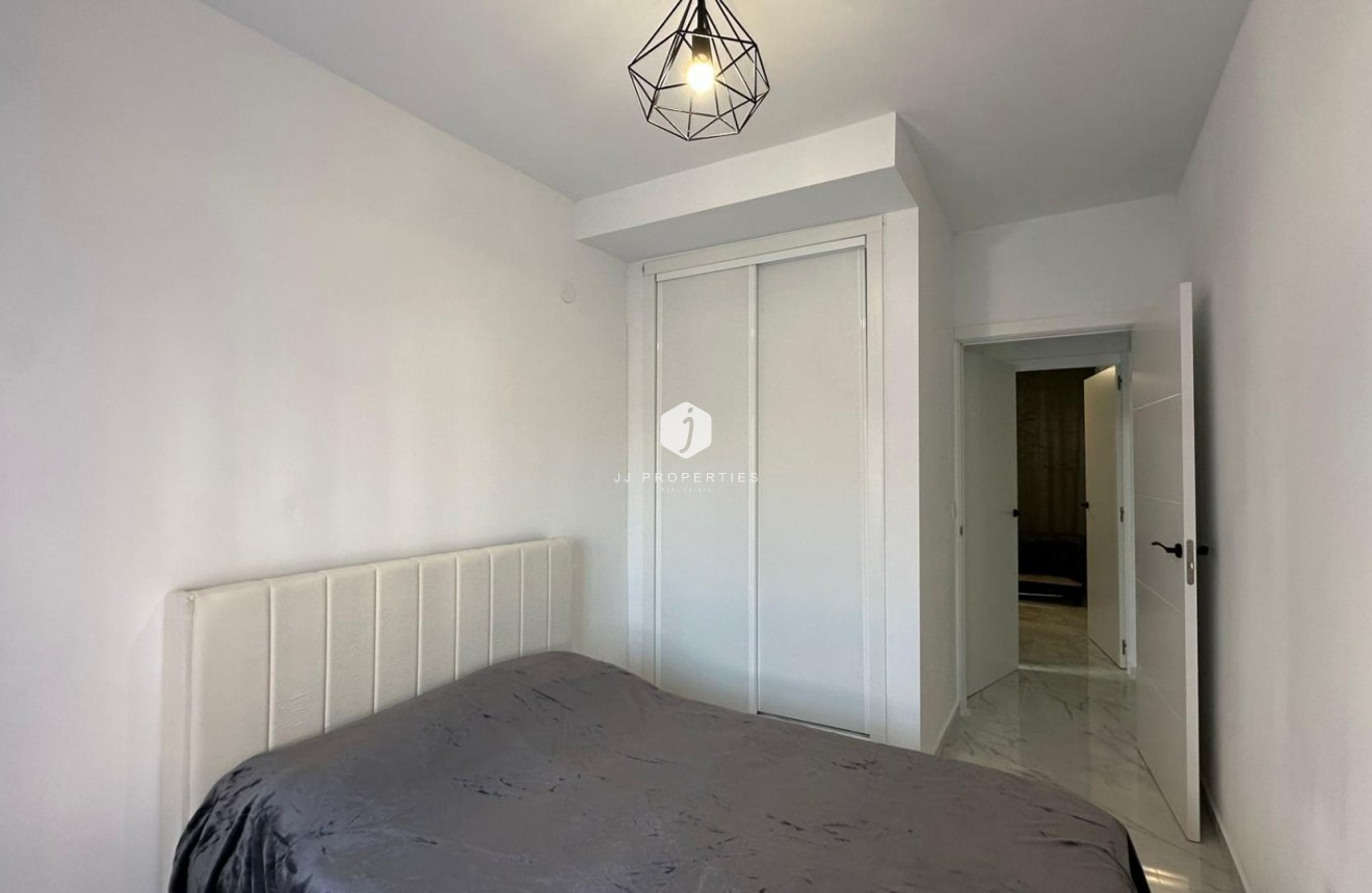 D'occasion - Appartement -
Torrevieja