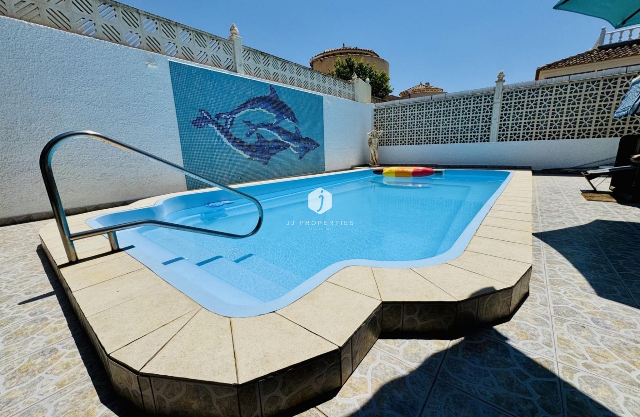 D'occasion - Villa -
Torrevieja - La Siesta - El Salado - Torreta
