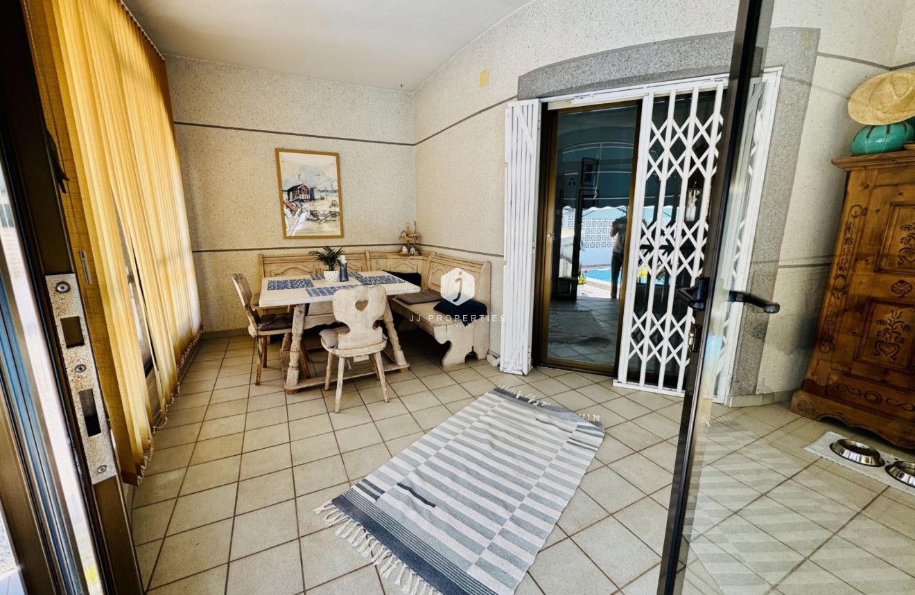 D'occasion - Villa -
Torrevieja - La Siesta - El Salado - Torreta