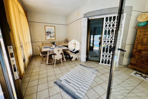 D'occasion - Villa -
Torrevieja - La Siesta - El Salado - Torreta