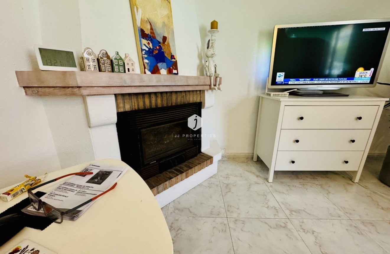 D'occasion - Villa -
Torrevieja - La Siesta - El Salado - Torreta