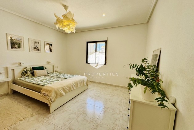 D'occasion - Villa -
Torrevieja - La Siesta - El Salado - Torreta