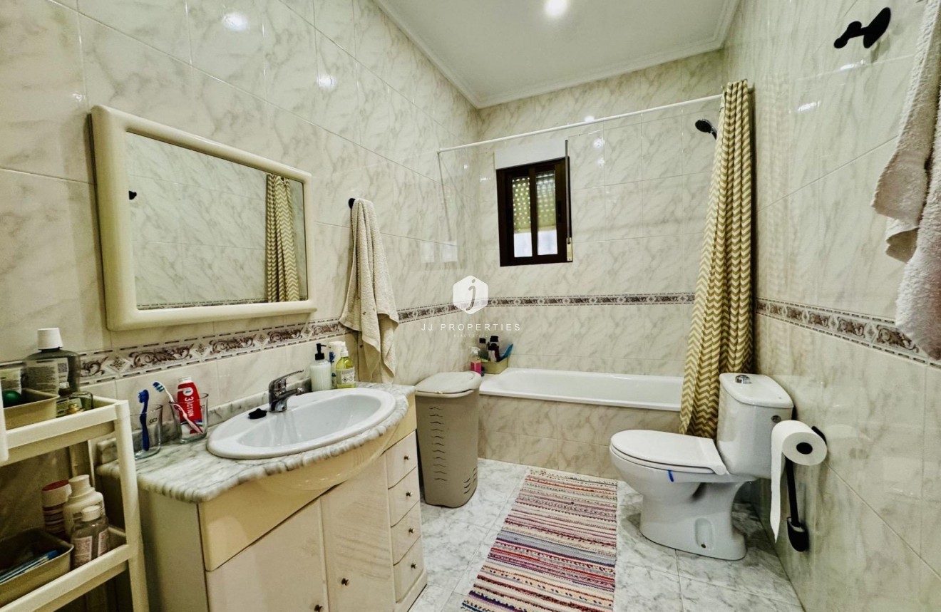 D'occasion - Villa -
Torrevieja - La Siesta - El Salado - Torreta