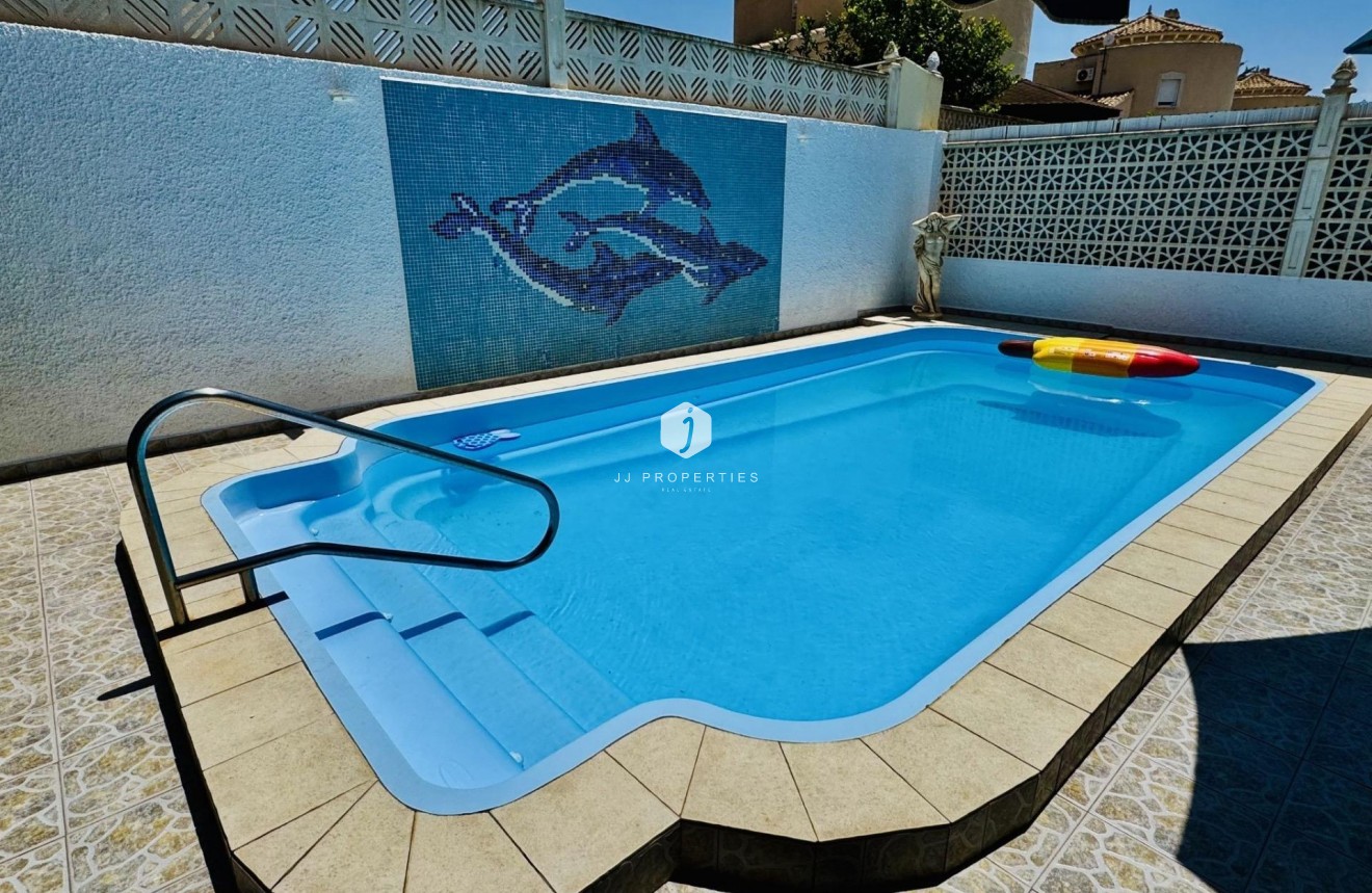 D'occasion - Villa -
Torrevieja - La Siesta - El Salado - Torreta