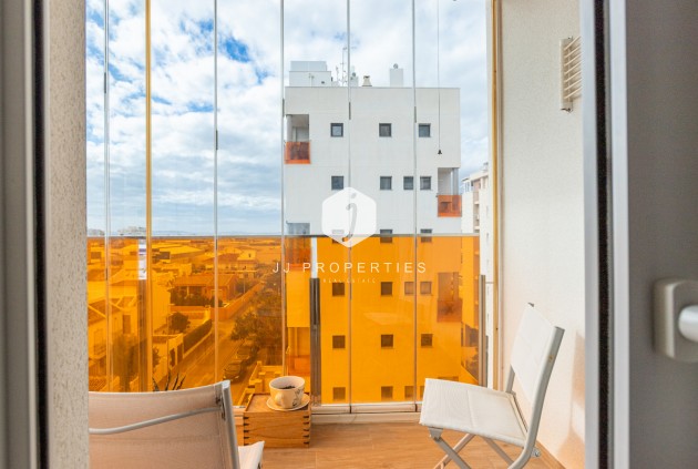 D'occasion - Appartement -
Torrevieja - Costa Blanca