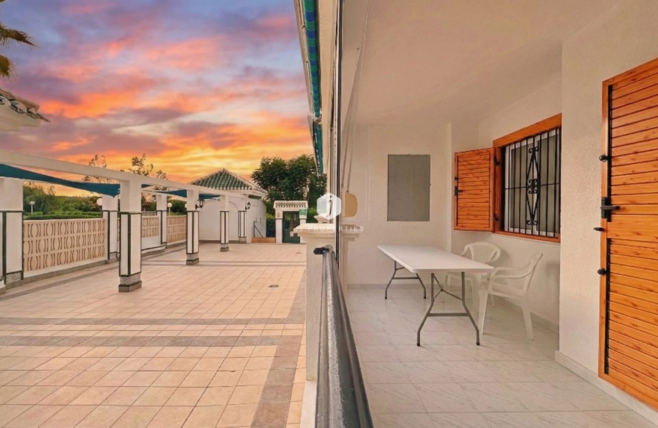 Aus zweiter Hand - Wohnung -
Torrevieja - Costa Blanca